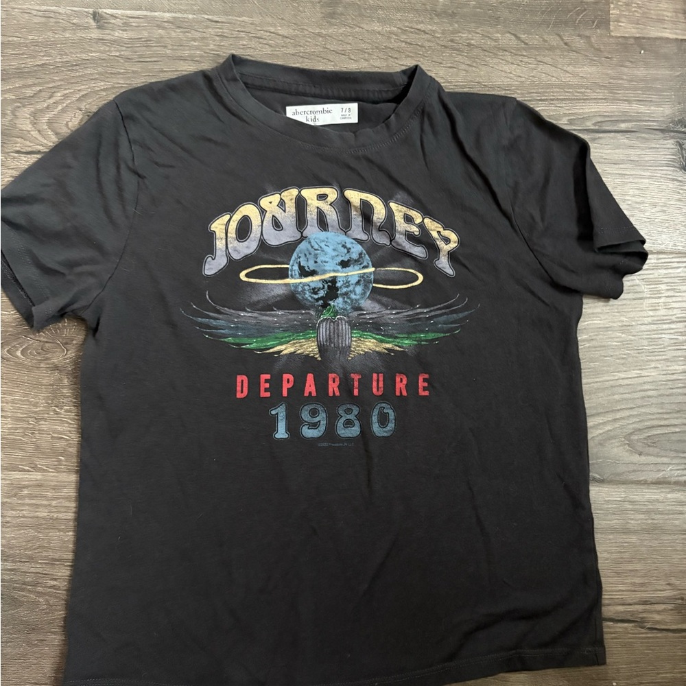 Abercrombie Kids Black Graphic Tee size 7/8